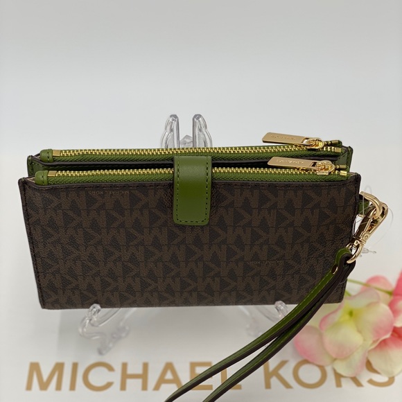 MICHAEL KORS LARGE DOUBLE ZIP WRISTLET EVERGREEN - Picture 5 of 16